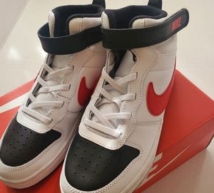 Nike kids shoes size 3y